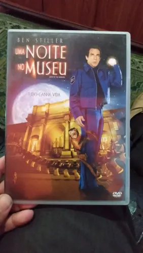 DVD original uma noite no museu
