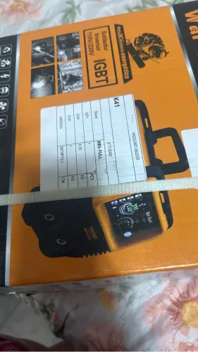 Vendo máquina de soldar, nunca foi aberta esta nova 