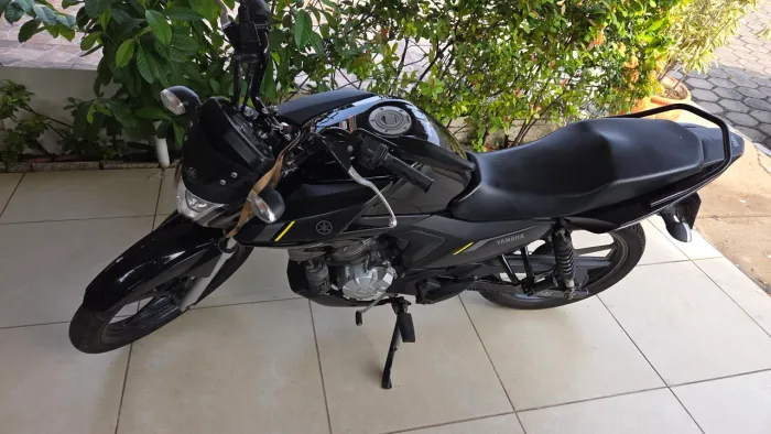 Yamaha YBR 150 Factor com 6 meses de uso ótimo estado 