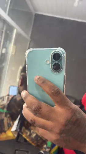 iPhone 16