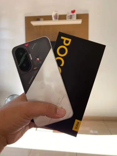Xiaomi Poco F7 5G ( Semi novo Avalio trocas )