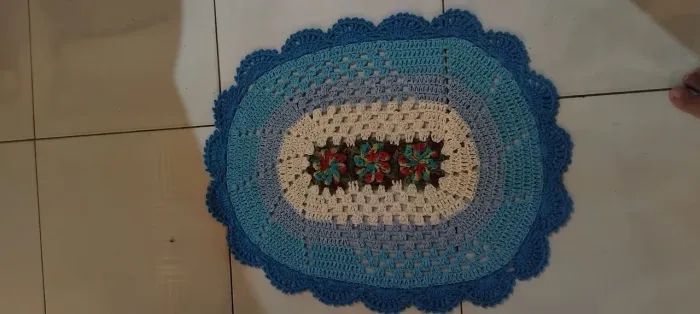 Tapete avulso de crochê 