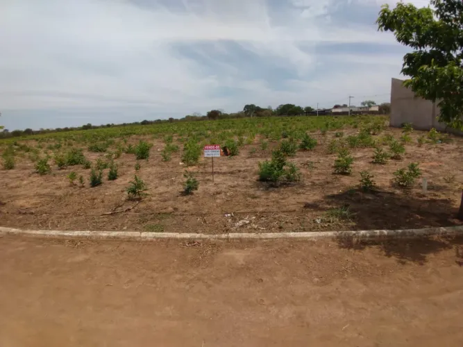 LOTE A VENDA OU TROCA POR VEÍCULO 