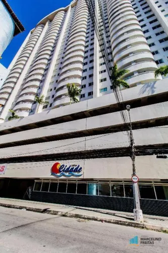 Apartamento com 2 dormitórios para alugar, 53 m² por R$ 2.407,54/mês - Centro - Fortaleza/