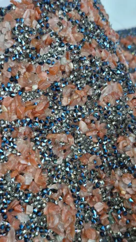 Mantas em pedrarias e strass