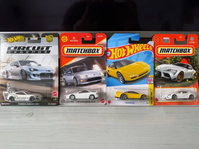 Hot Wheels JDM Premium e Mainline