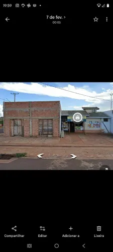 Casa de Esquina com Garagem e Salão Comercial 9x8 - R$ 80 Mil