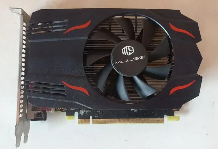 Placa de Video RX550 - 4.0 GB - 128 Bits