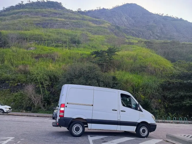 Mercedes-Benz Sprinter 311 Furgão Curto 2.2 Dies 2014