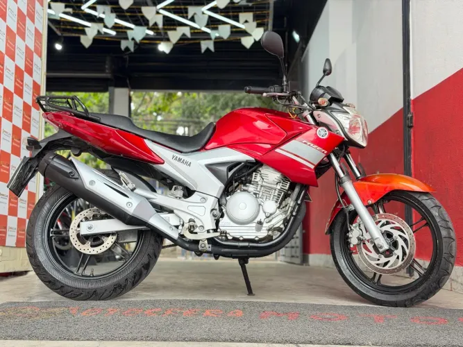 YAMAHA FAZER 250cc 2014 | DISPONÍVEL