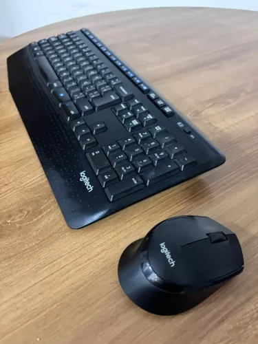 Kit Teclado e Mouse Logitech