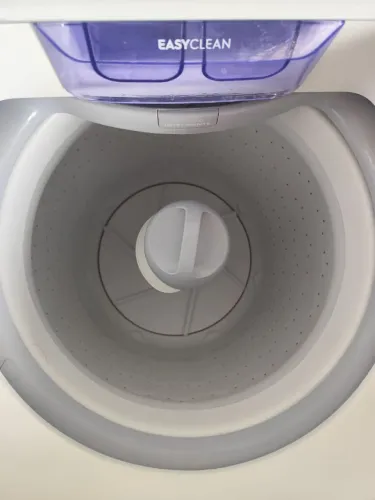 Máquina de lavar 11kg Eletrolux 