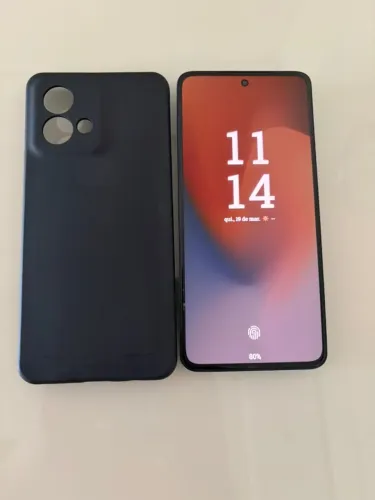 CELULAR QUASE NOVO! 256GB de armazenamento!
