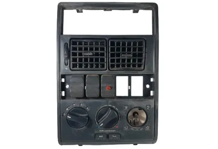 Moldura Central Painel Volkswagen Gol Gti 95 A 97 Detalhe