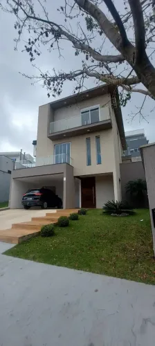 Sobrado para aluguel com 220 metros quadrados com 4 quartos em Fazenda Rodeio - Mogi das C