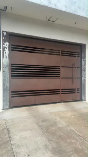 Portão Basculante com Motor