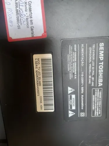 Tv Smart led 32 polegadas com controle