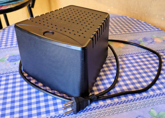Estabilizador TS Shara 1000VA Bivolt 6 tomadas