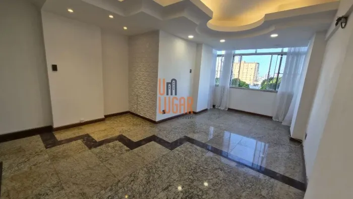 Um Lugar Imóveis vende e aluga: Apartamento com 3 quartos sendo 1 suíte Ed. Ignácio Moura,