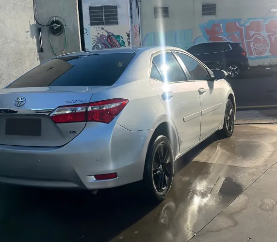 Toyota Corolla GLI 1.8 Flex 16V Aut. 2015
