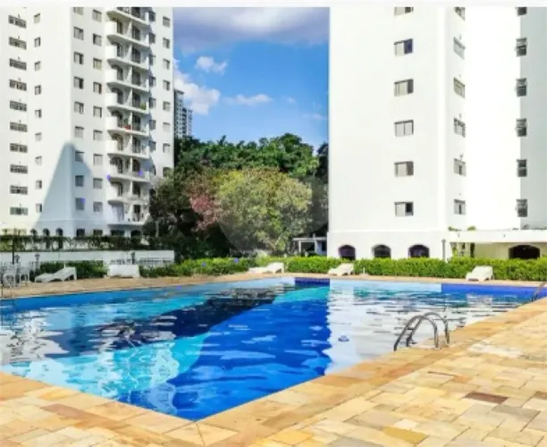 Excelente apartamento no Morumbi