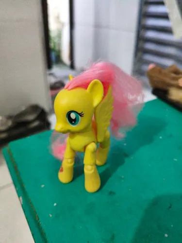 My litle poney Fluttershy articulada