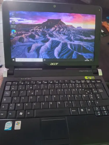 Netbook Acer Aspire one 10.1. Leia anúncio. 