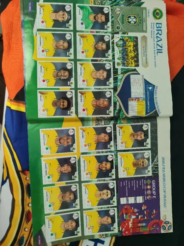 Álbum de figurinhas copa da Rússia e do Brasil
