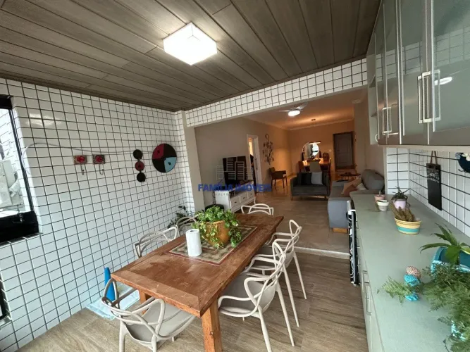 Apartamento a venda 3 quartos suíte varanda Pompéia Santos/SP