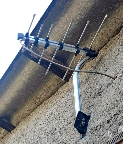 Antena