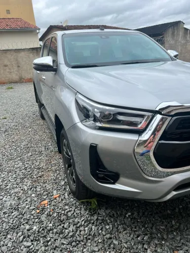 Toyota Hilux CD SRX 4X4 2.8 TDI 16V Diesel Aut. 2025