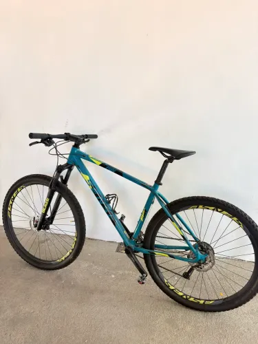 Bicicleta sense 29 fun evo 2023 shimano quadro L pouquíssimo usada