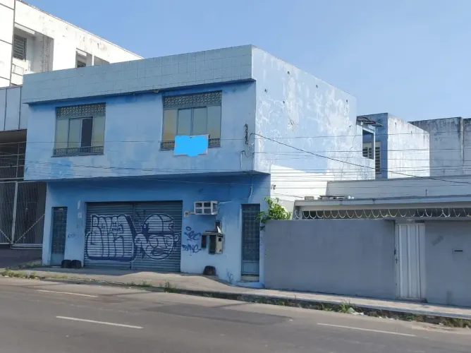 Cachoeirinha //Prédio Comercial / 9 8 1. 06. 3 2 3 1