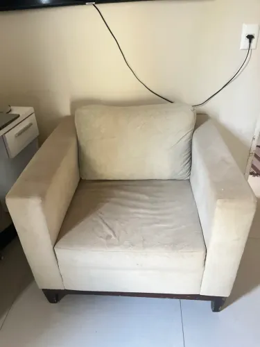 Poltrona Confortável Suede - R$ 150