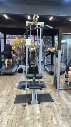 Aparelho de musculacao
