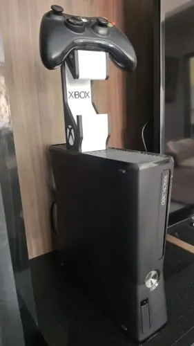 Vendo Xbox 360 Slim Preto