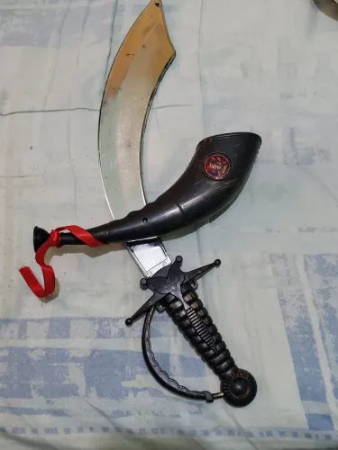 Espada e corneta de pirata, brinquedo para fantasia