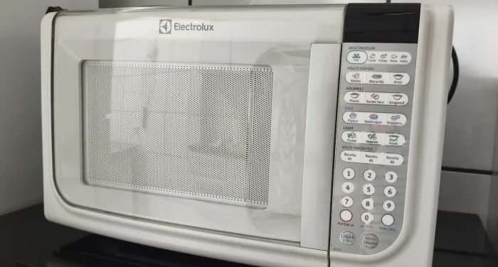 Microondas Eletrolux 31 litros
