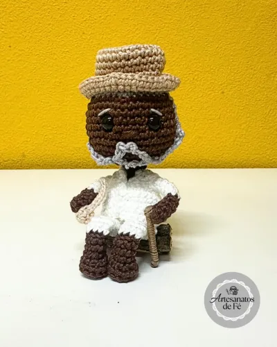 Amigurumi Crochê Preto Velho - Umbanda