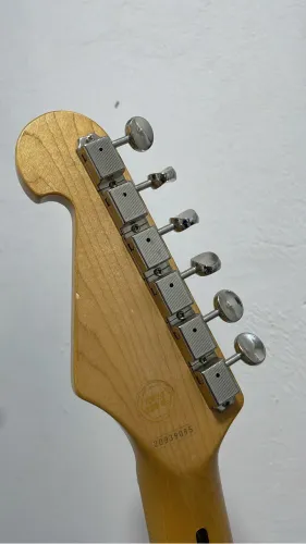 Guitarra sx sst57 top de linha