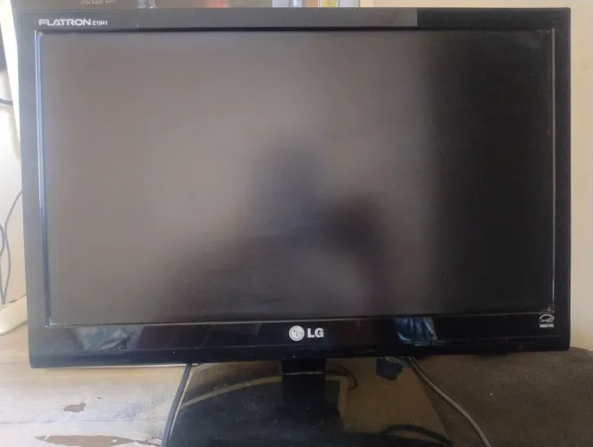 Monitor LG Flatron E1941