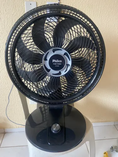 Ventilador Philco seminovo