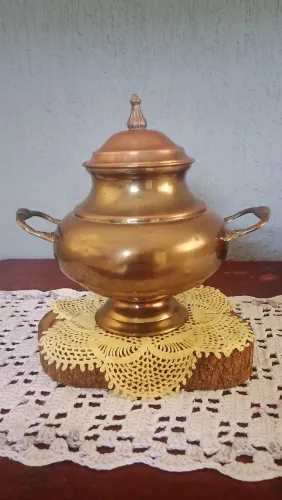 Elegante Sopeira Ânfora em Cobre Antiga