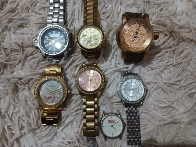 Lote de relógios a venda novos e antigos a venda