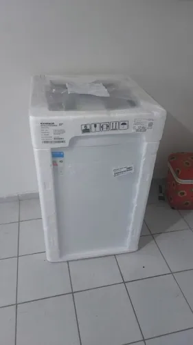 Máquina de lavar nova embalada