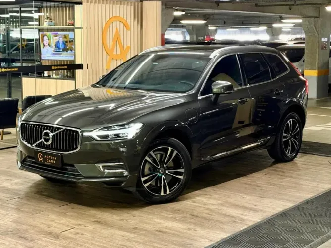Volvo XC-60 XC 60 T-8 Híbrido Momentum 2.0 5P 2021