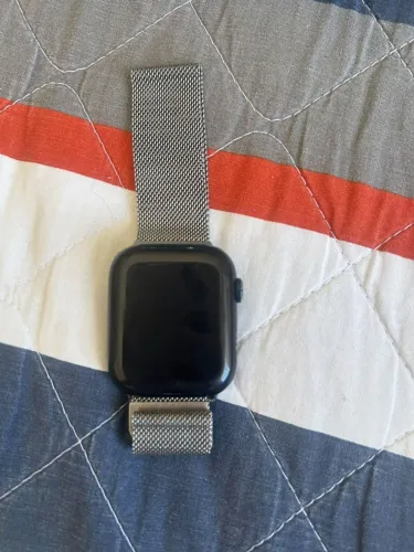Apple watch series 8