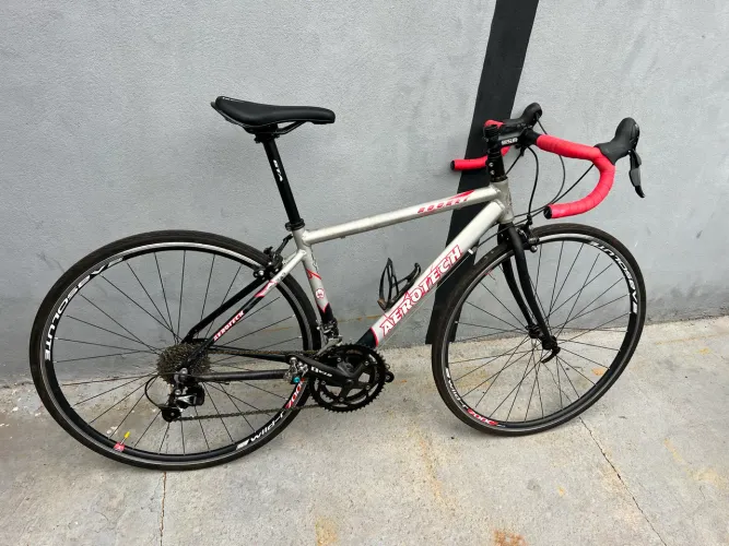Bicicleta speed aerotech tamanho 52
