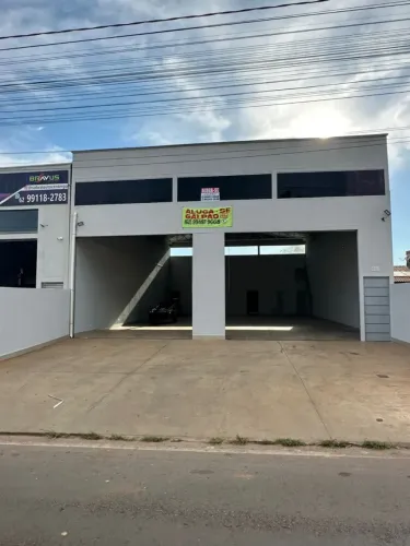 Imóvel para aluguel com 240 metros quadrados em São Francisco - Senador Canedo - GO
