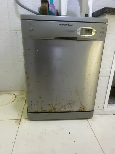 Estou vendendo essa linda lava louças em perfeito estado
